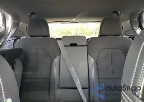 2021 Volvo Xc40 T5 R-Design z USA, uszkodzony, nr VIN YV4162UM3M2405076